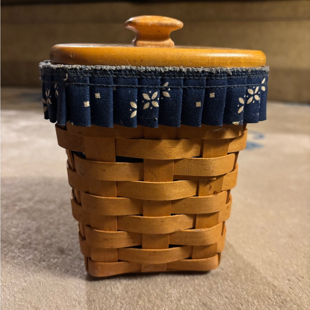 Handcrafted Woven Basket with Lid